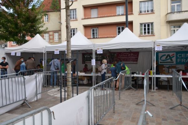 place-de-la-libnerté-933007D02-CB97-C31B-B79C-2CE66514D826.jpg